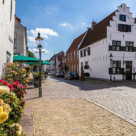 Blumenhaus-Apartment Friedrichstadt Bagian luar foto
