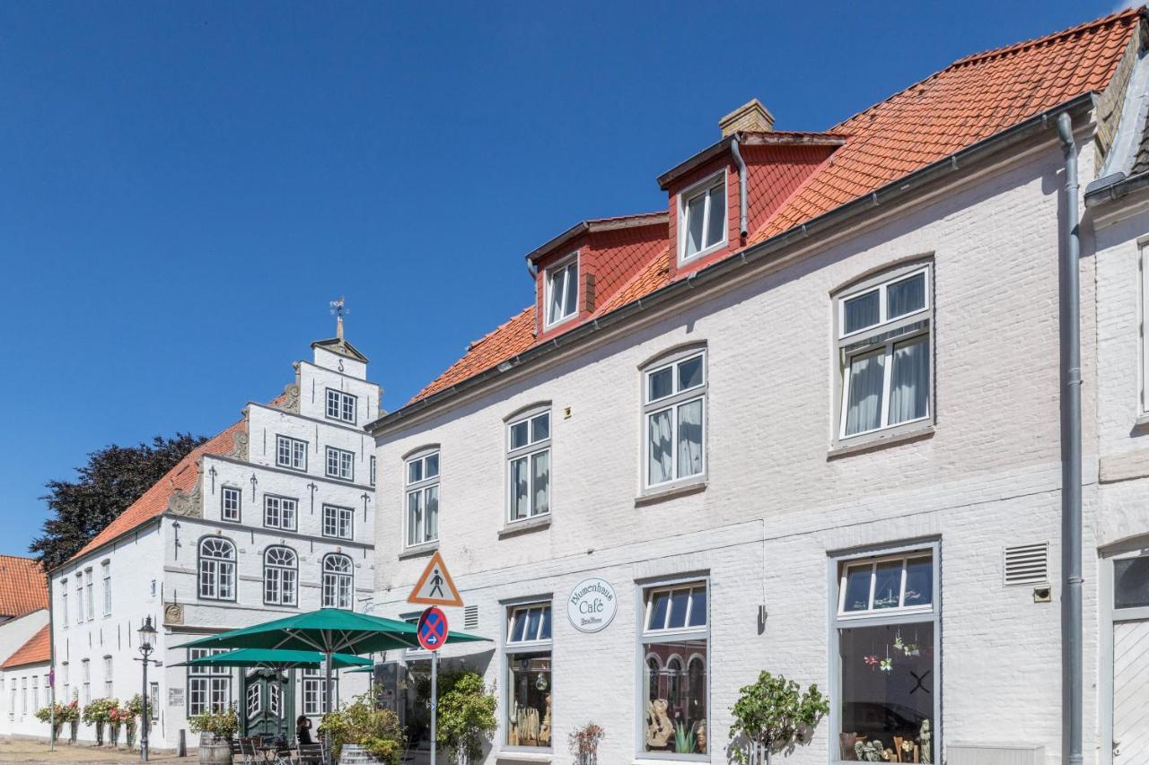 Blumenhaus-Apartment Friedrichstadt Bagian luar foto
