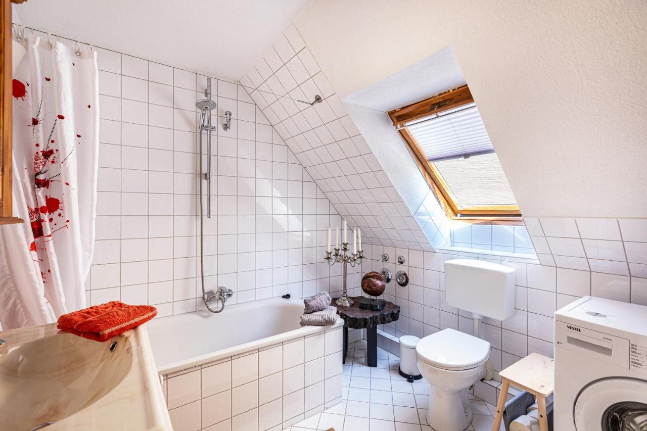 Blumenhaus-Apartment Friedrichstadt Bagian luar foto