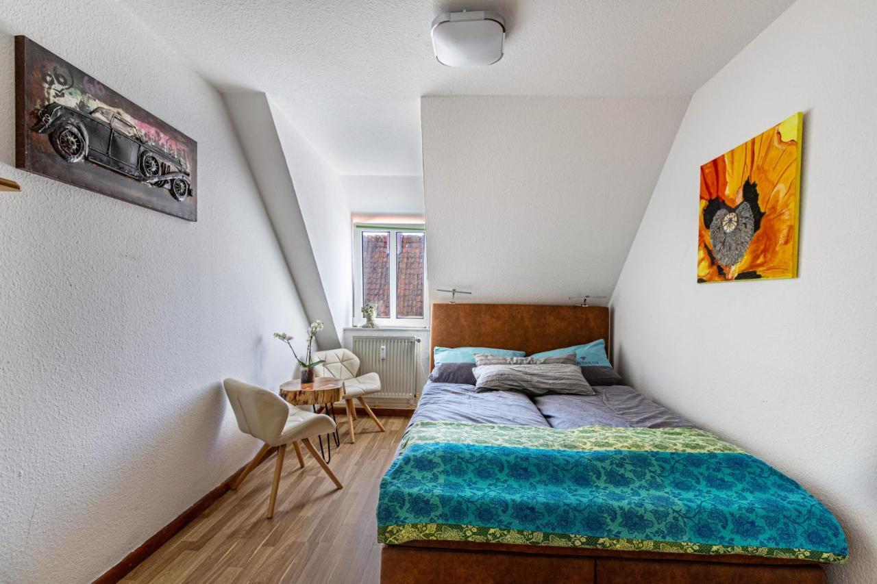 Blumenhaus-Apartment Friedrichstadt Bagian luar foto